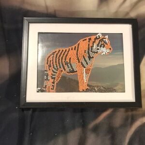 Diamond painting in frame